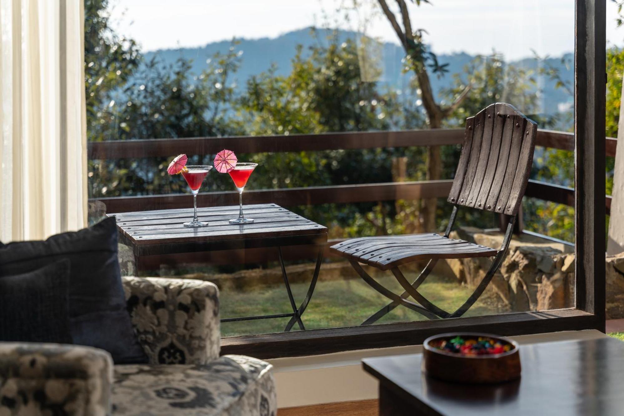 Woodsmoke Retreat Hotel Shimla Exterior photo