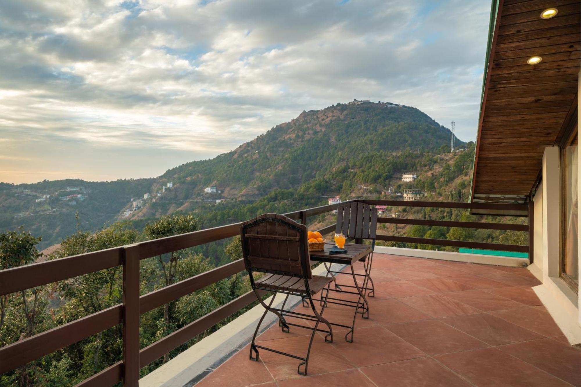 Woodsmoke Retreat Hotel Shimla Exterior photo